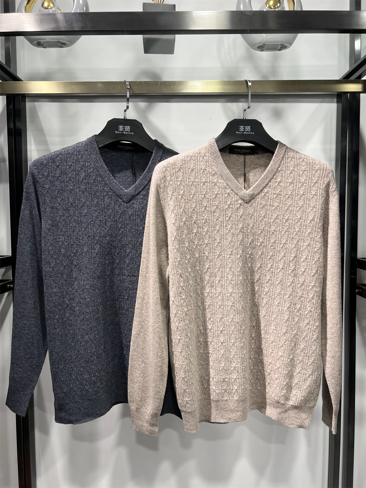 

Non-Saints Men's Woolen Knitted Sweater V-Ne Long Sve Mid-Thi Warm Casual Wear for Winter Busin And Daily Use