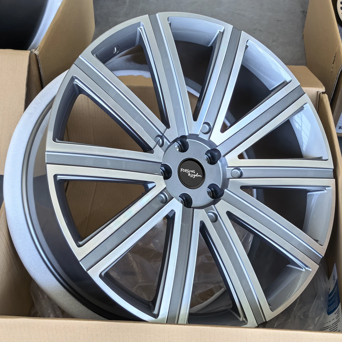 Xianglun High Quality FORGING KINGDOM 6061-T6 Aluminum Alloy Multi-Spoke Wheels Custom Forged 2122 23 24 New 2-Year Warranty Pas