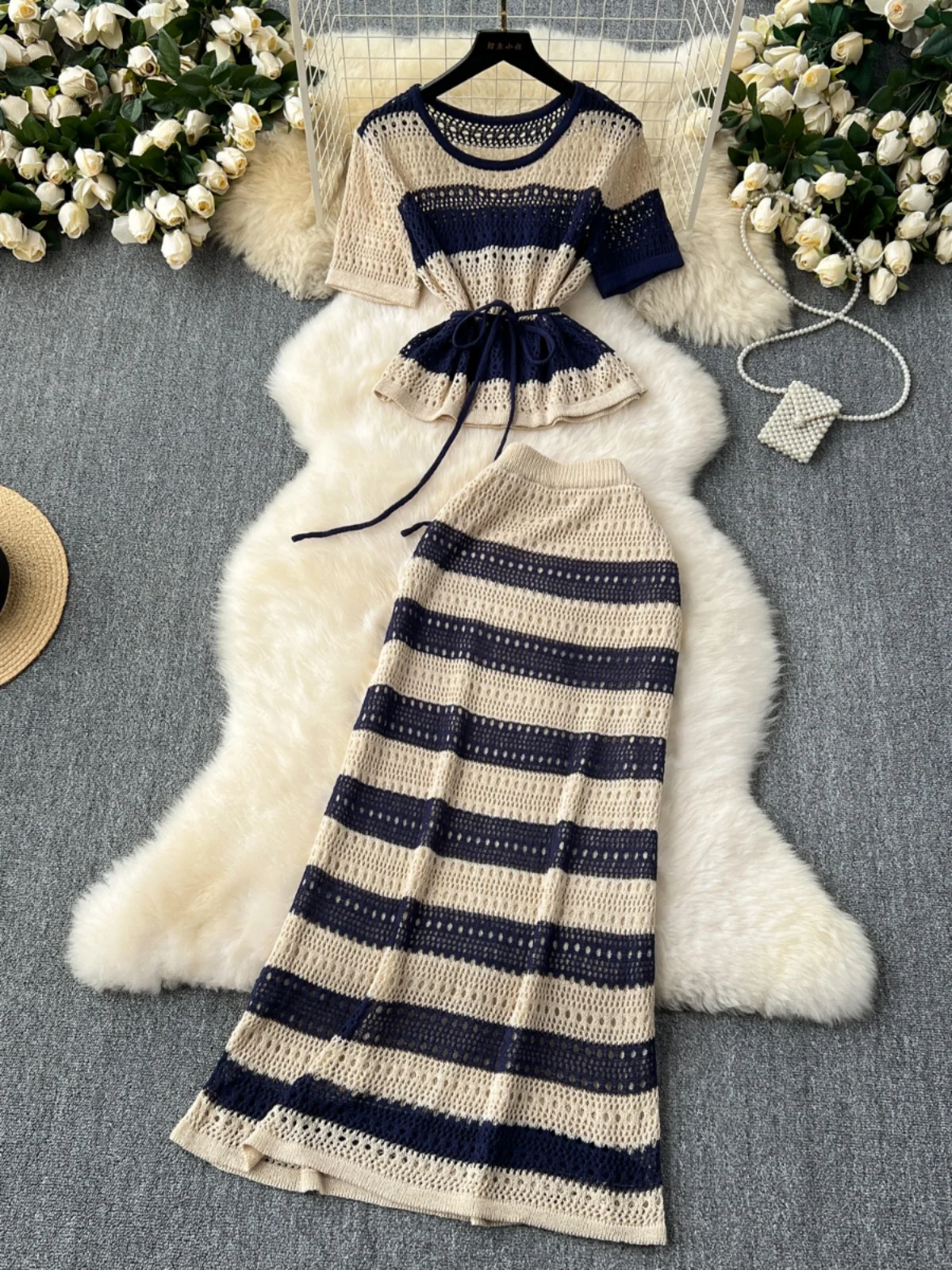 Korean Anti-Aging Set Women's Waist-Cinching Color Blo Striped Knit Top Slimming f-length Skirt Two-piece Ensemble