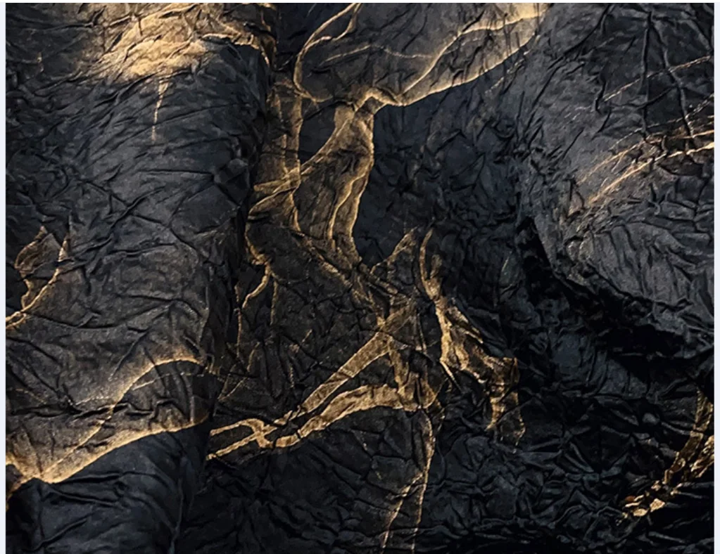Retro Black Gold Folding Wrinkling Metal Gloss Texture Fabric High Grade Designer Fabric