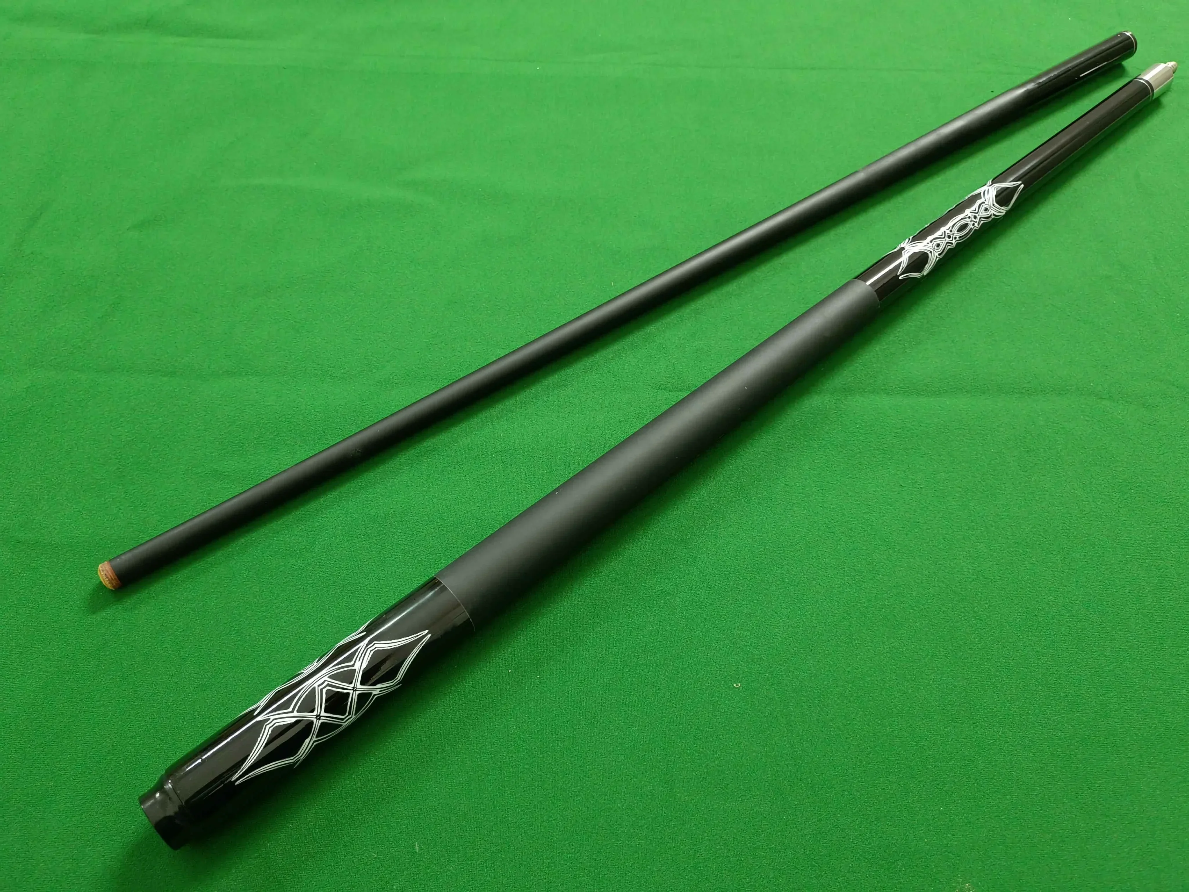 

z Hot Sale Black Grey Stainless Steel Joint 13mm 57 Inch Length Billiard Cues 1/2 Billiard Carbon Fiber Pool Cue Sticks