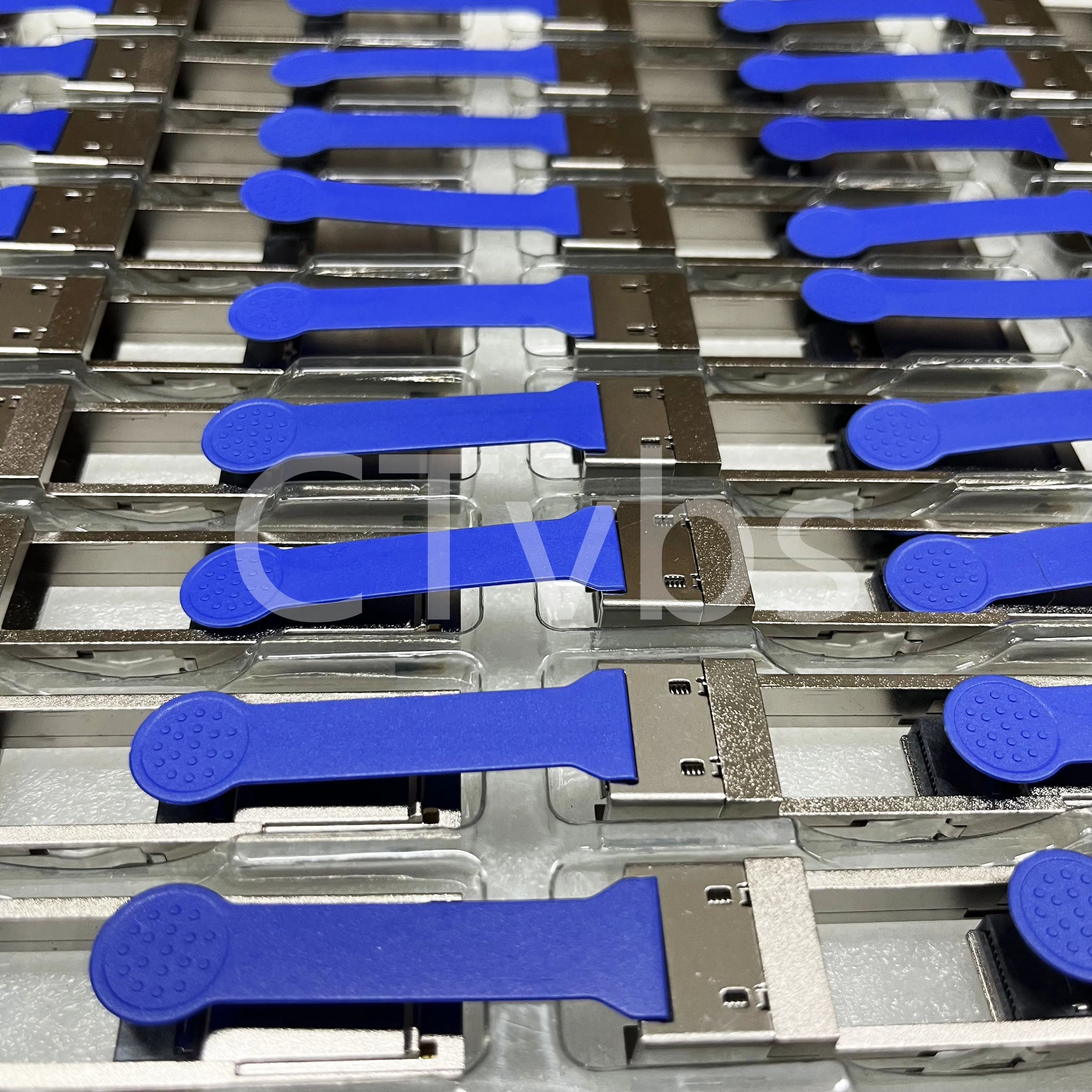 mam1q00a-qsa28-adaptador-convertidor-qsfp28-a-sfp28-modulo-mellanox-100g-25g-25gbe