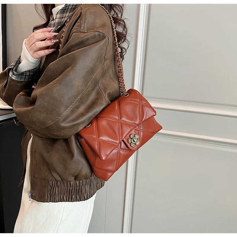 

Sophisticated Women's Handbag Made Of PU Leather Boasting Paris High-End Lasting Lightweight Soft Commuter Daily Design​