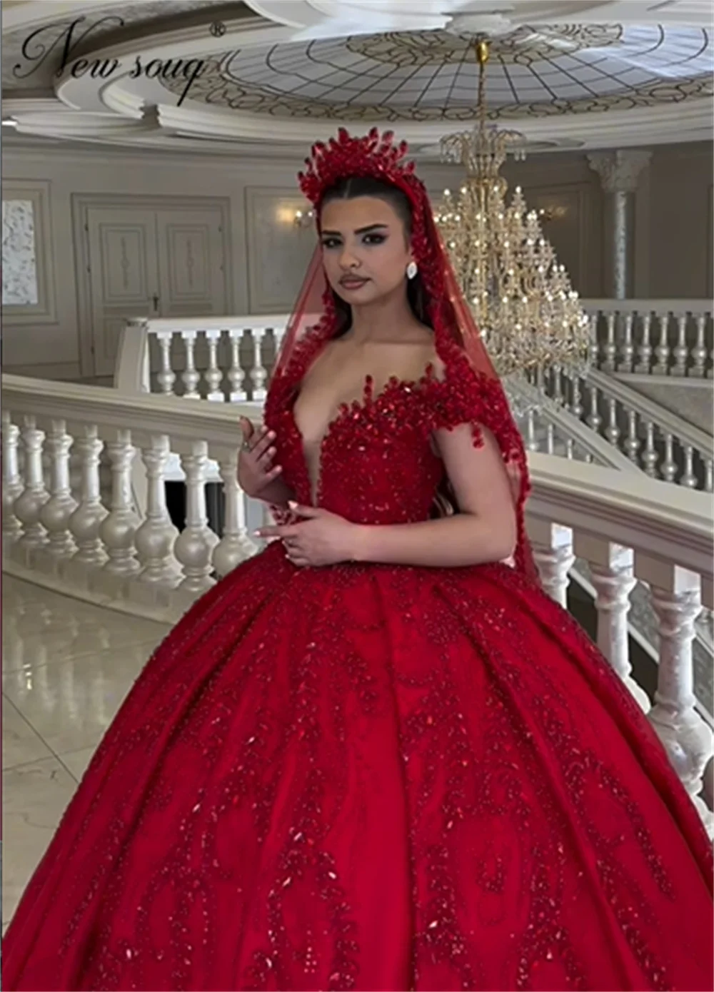 

Luxurious Red Ball Gown Celebrity Dresses Customized Beaded Appliques Prom Evening Wear Dress V Neck Engagement Party Gowns 2026