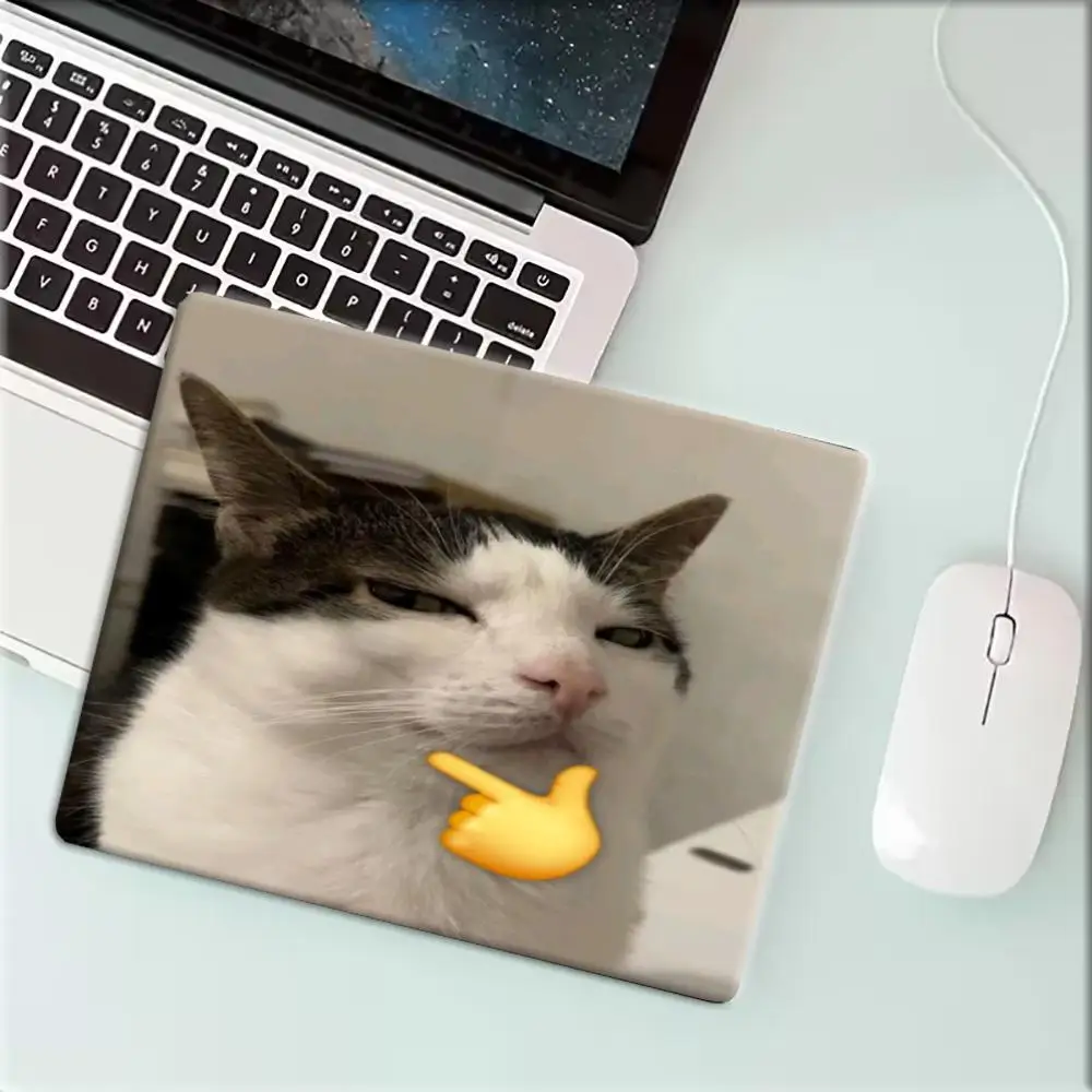 Sad Crying Orange Cat Meme Mouse Pad Mouse Mat Small Desk Mat Gaming Mat Non-Slip Rubber Computer Laptop Mat 22*18/25*29CM 40*45