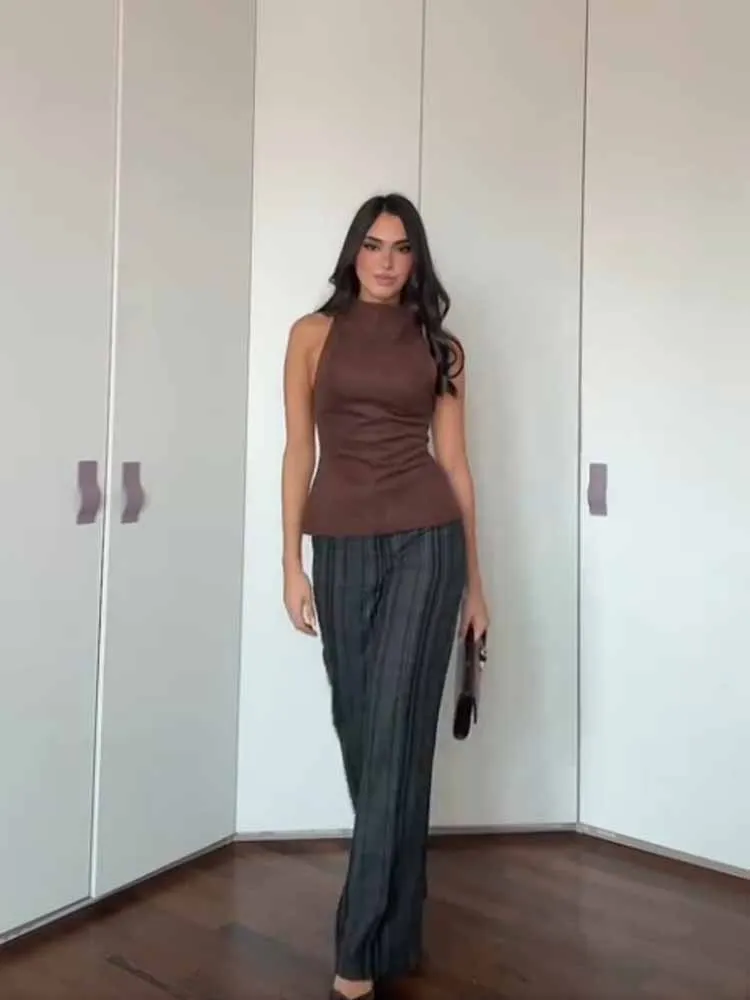 

HH New Woman Spring Fashion Suede Texture Round Neck Solid Color Versatile Zipper Sleeveless Tops Female Sexy Casual Tops