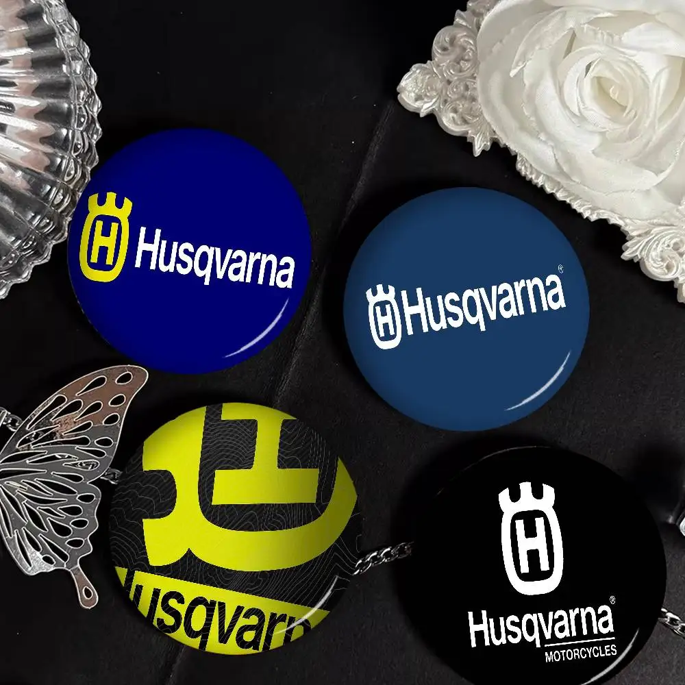 H-Husqvarnas Logo Creative Pins Funny Round Snap-in Brooch Badge Backpack Hat Accessories Jewelry Gifts for Friend - view 5