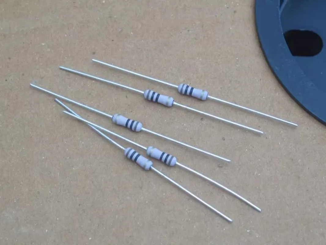 

1W 10R resistor MOS1C100J 500pcs