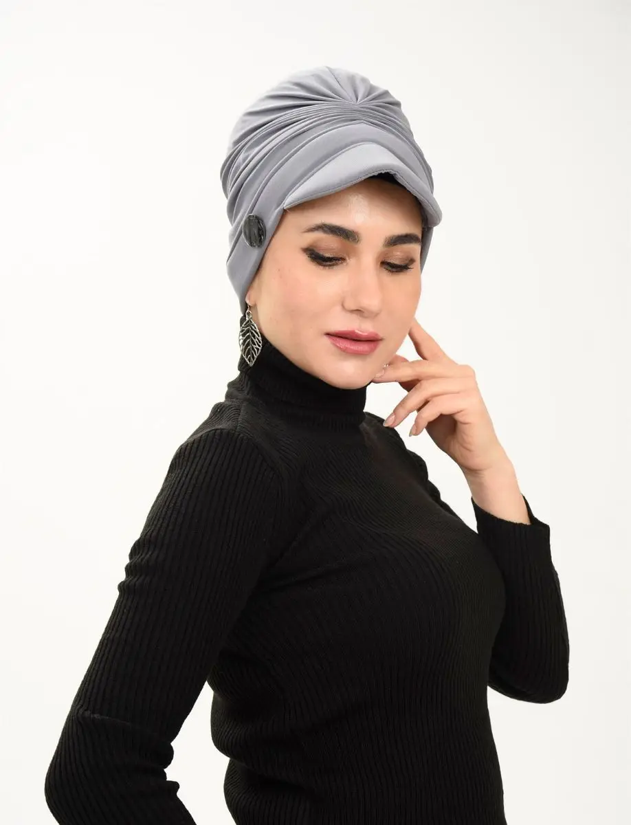 Topi olahraga abu-abu