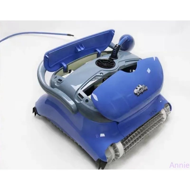 

Робот-пылесос для бассейнов Dolphin M250: Горячая распродажа!