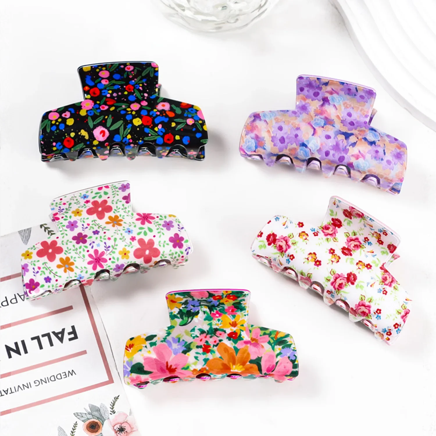 

2025 Korean Floral Claw Clip Shark Hair Clip - Vintage Pearl Acrylic Hair Accessories for Women Back Head | Bestseller