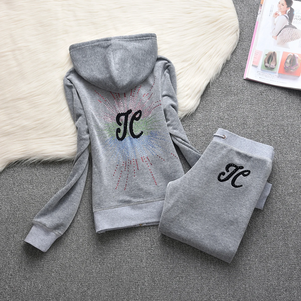 Juicy Cometure Velvet Tracksuit Women Sports Hoodie Crystal Decorated Three-Dimensional Pattern Velvet Suit 2pc Winter Women Sui