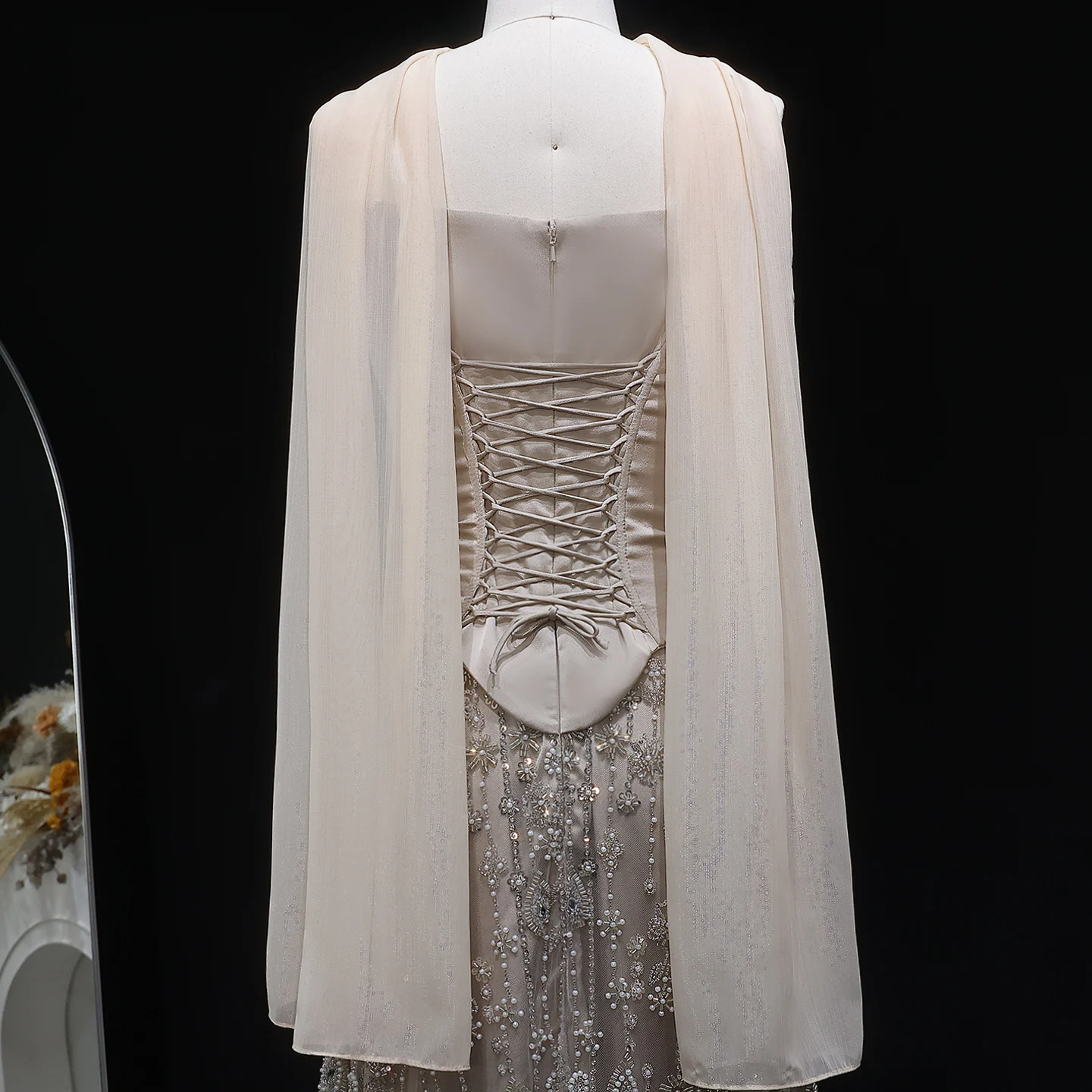 Sharon Said Arabisches Champagner-Perlen-Perlenbesetztes A-Linien-Abendkleid Schulterfrei mit Schal Damen Hochzeitsfeierkleid SS627 Maßanfertigung – Detail 19