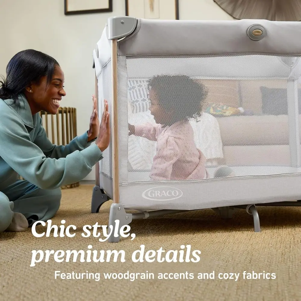 Parque infantil de lujo con moisés, suite de cuidado con temática de cielo