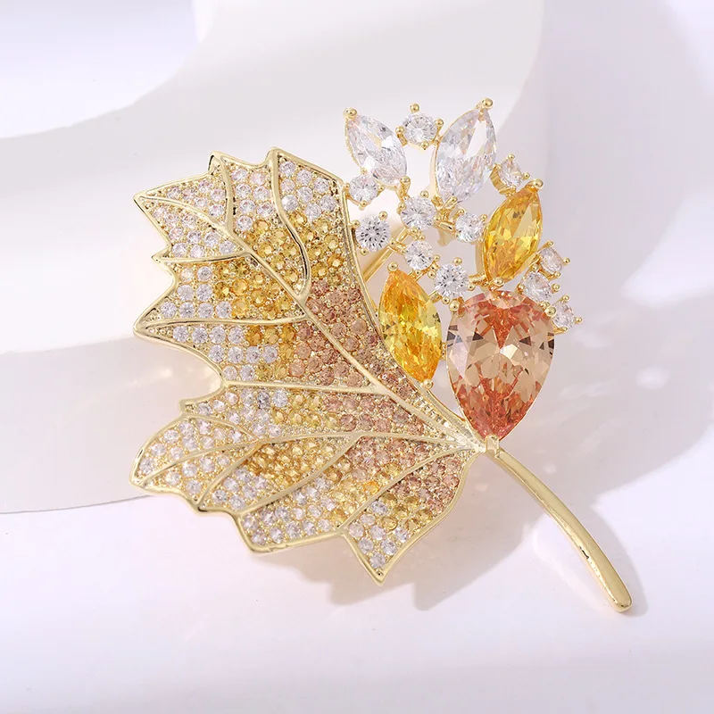 Luxury Maple Leaf Brooch High-end Full Rhinestone Plant Pins For Women Suit Coat Sweater Accessories Party Jewelry Gift