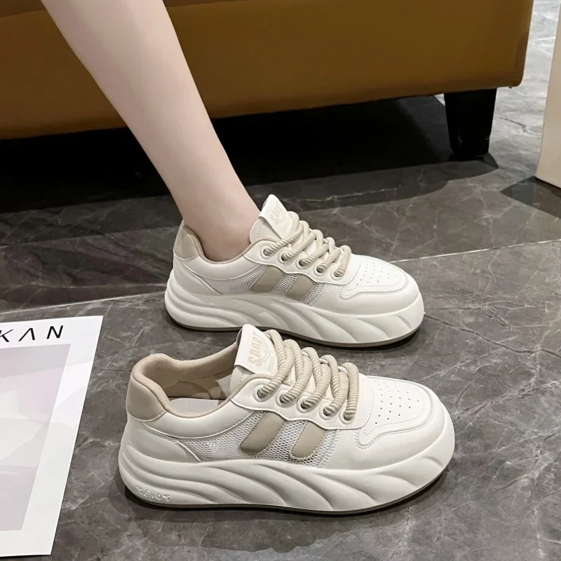 2024 Sneakers bianche da donna autunno stringate fondo spesso appartamenti Casual antiscivolo scarpe sportive da passeggio all'aperto Sapatos Femininos