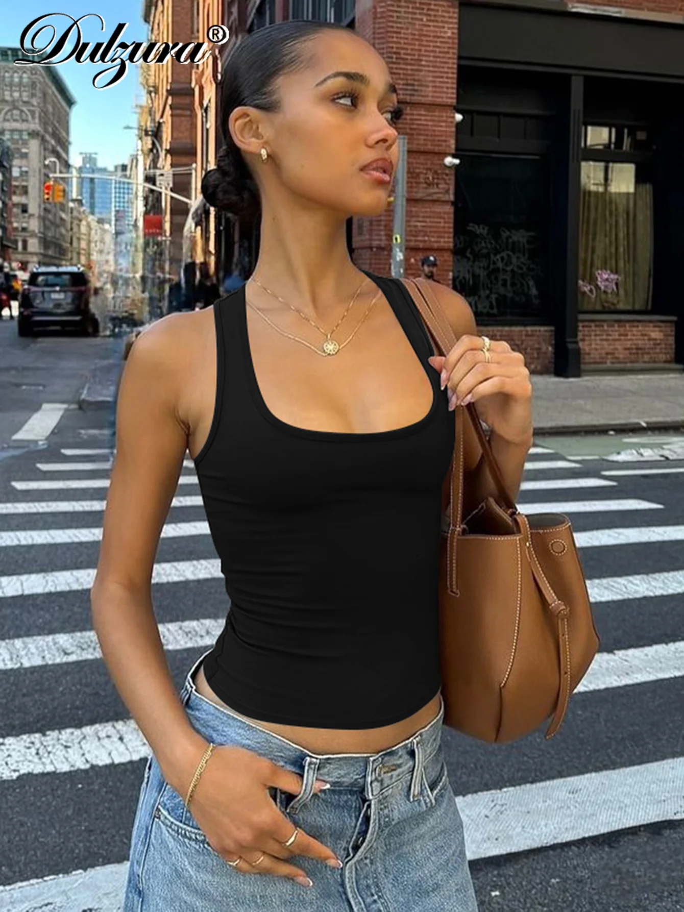 Dulzura スクエアカラーノースリーブボディコン作物タンクトップ女性の固体セクシーなカジュアル Y2K トップスパーティークラブ夏服卸売