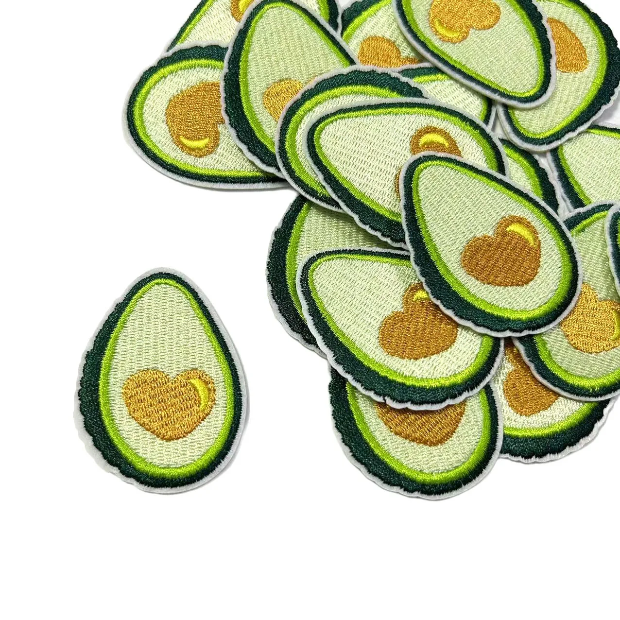5 Stück/Lot Avocado-Stickerei-Aufnäher – niedliche Aufbügel-Applikationen für selbstgemachte Kleidung/Taschen, Nähdekorationen im frischen Stil