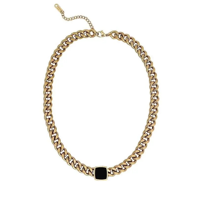 

European and American exaggerated titanium steel thick chain necklace with black square collarbone chain that does not fade
