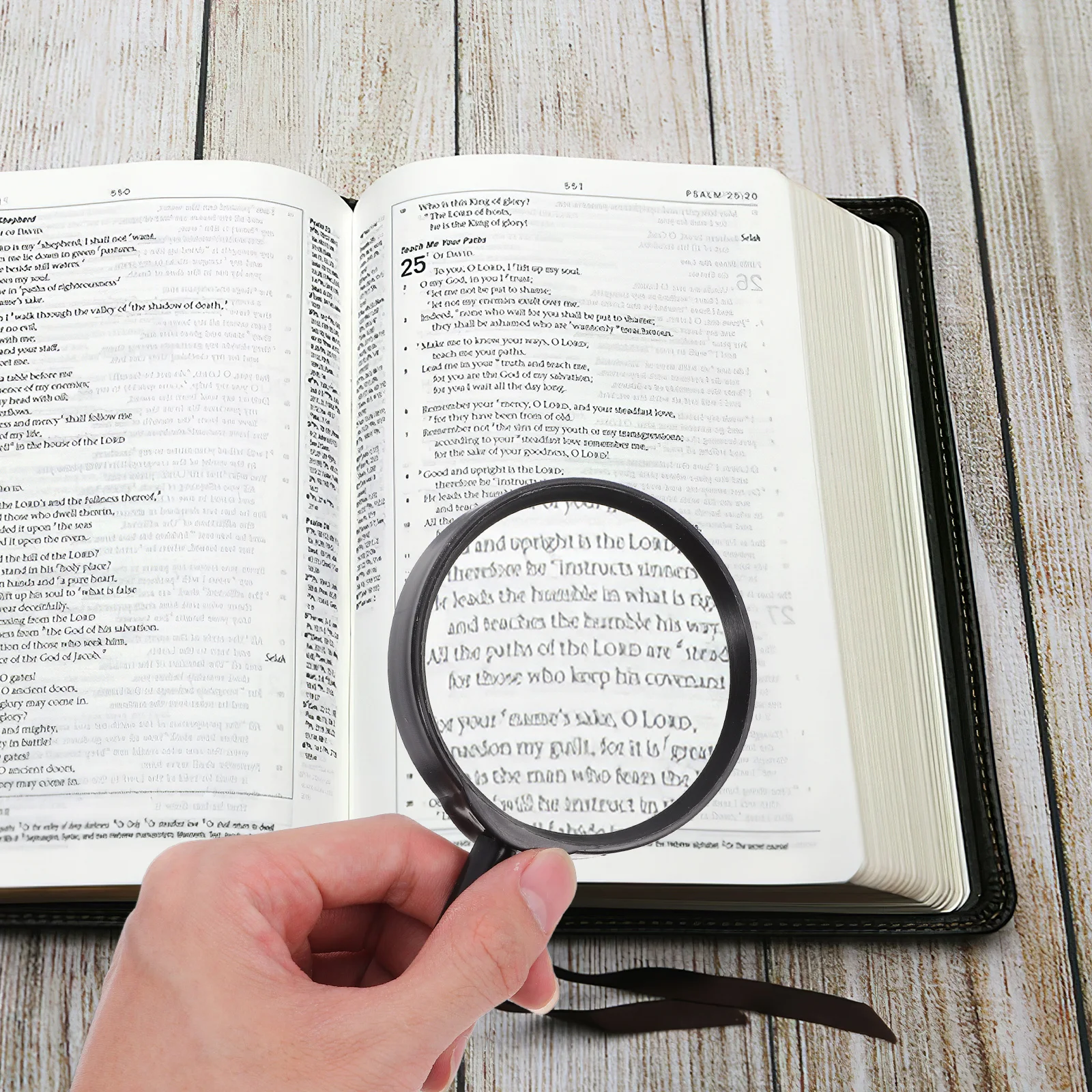 

2Pcs 75mm 3x Handheld Magnifying Glass for Kids and Seniors Reading Books Newspapers Durable Construction Toy Magnifying Glass