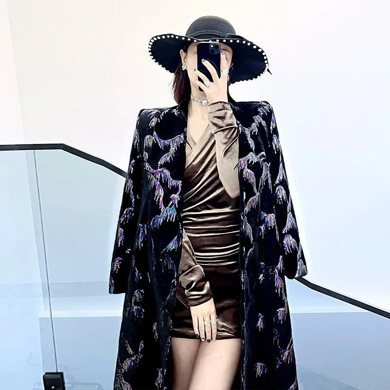 Thickened Winter Warmt Heavy Embroidery Sequins Temperament Women Overcoat 2025 New Fashion Women High-Quality Women's Coat H658