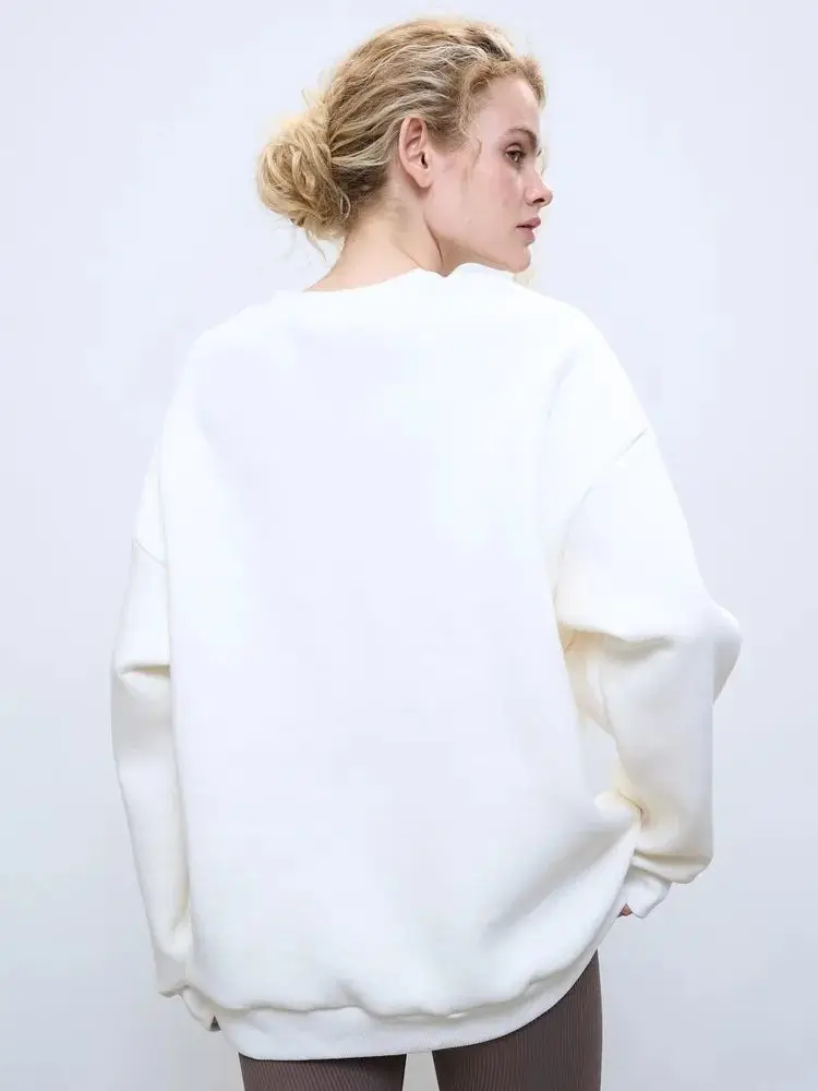 Grube polarowe miękkie bluzy Amerykański styl retro z nadrukiem liter Okrągły dekolt Biała bluza z kapturem Luźna damska bluza na jesień i zimę