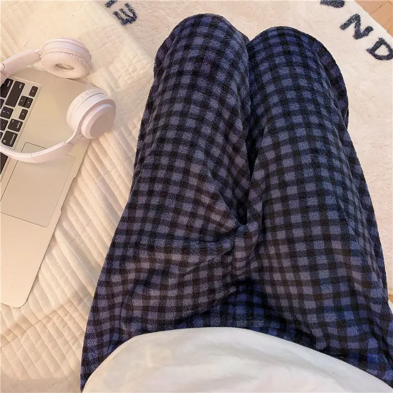 กางเกงนอนผ้าสักหลาดลายตารางหมากรุก รุ่นใหม่ ปี 2025 สำหรับผู้ชายและผู้หญิง เหมาะสำหรับฤดูใบไม้ร่วงและฤดูหนาว อุ่นสบายและสวมใส่ได้ที่บ้าน