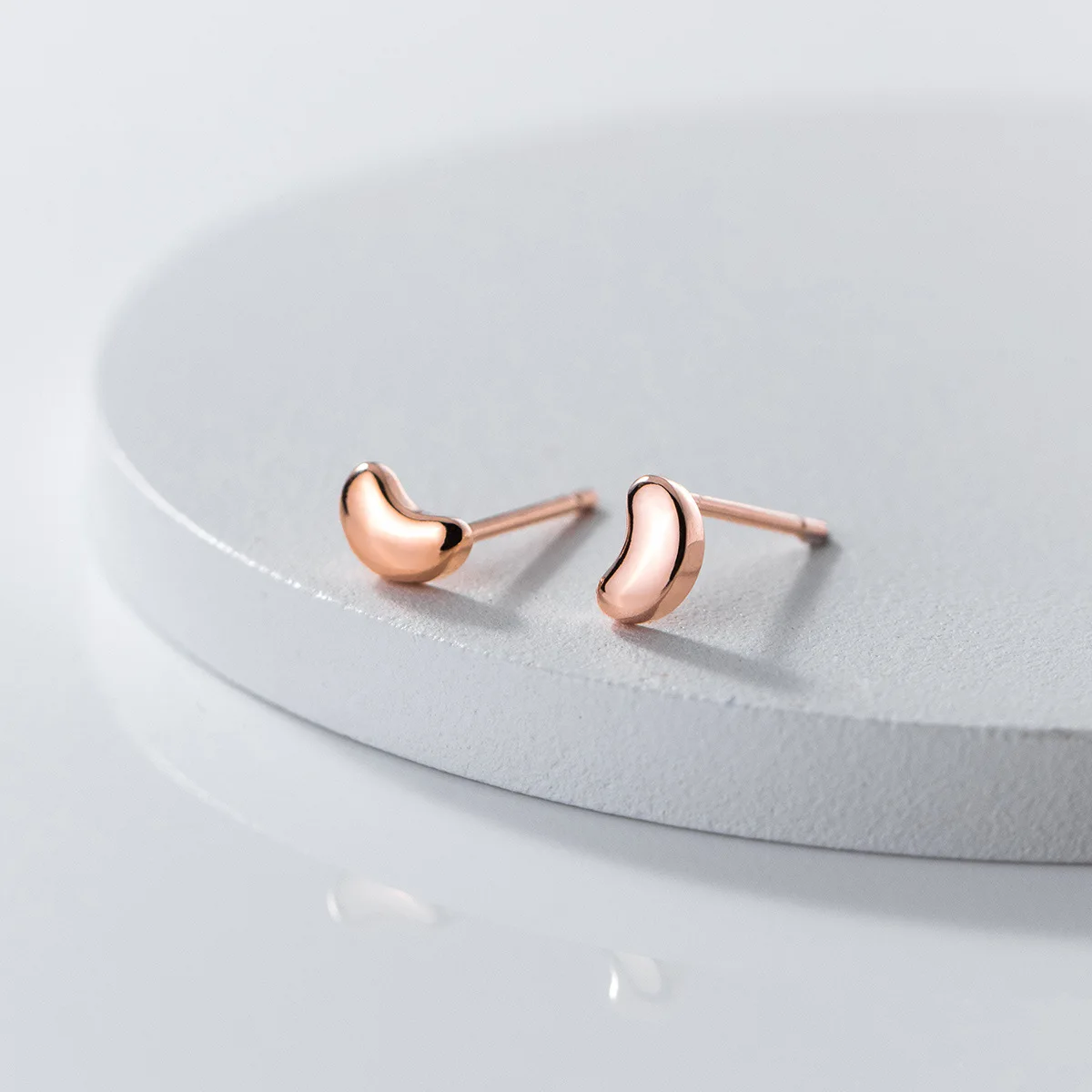 925 Sterling Silver Beans Curved Ear Studs Earrings Simple Style Design and Elegant Ear Jewelry for Women Girl