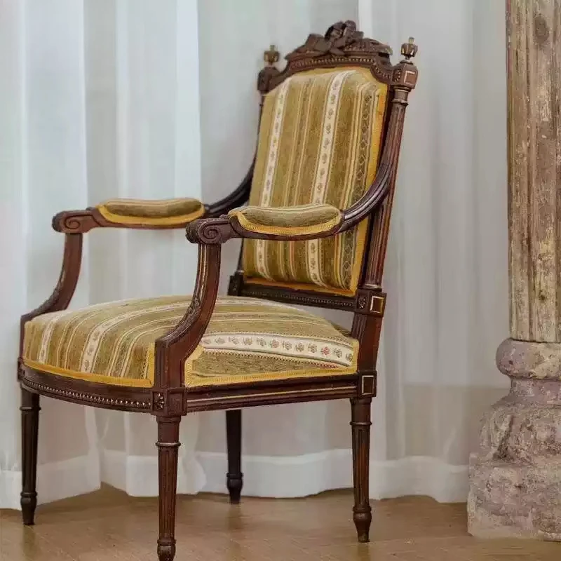 Retro carved living room chair, medieval high-back single casual negotiation chair
