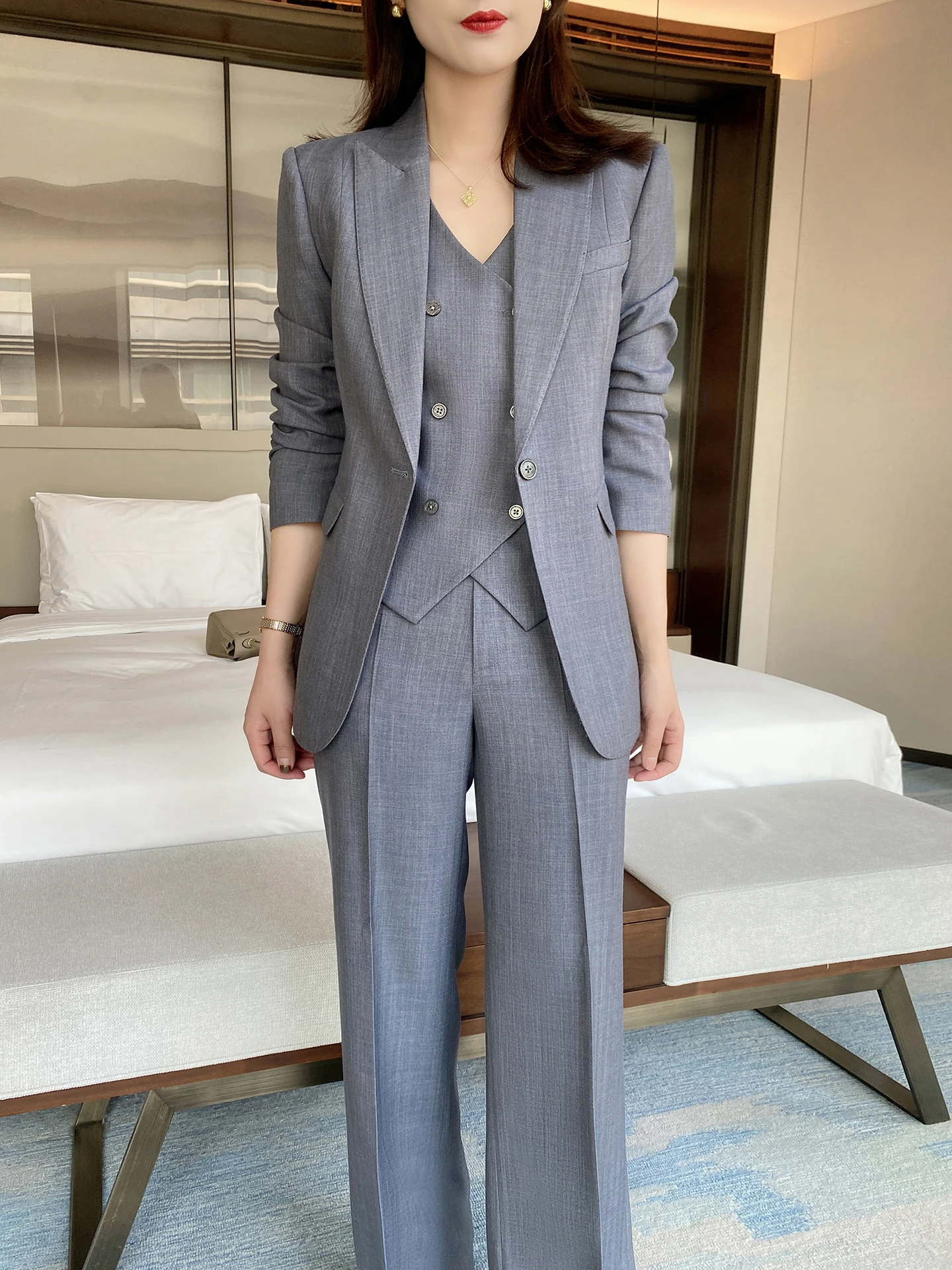 

ay Subtle Patterned Slim Fit Tee Piece Suit Office Commute Profional Women's Faion Spring 2026 T Set Ensemble