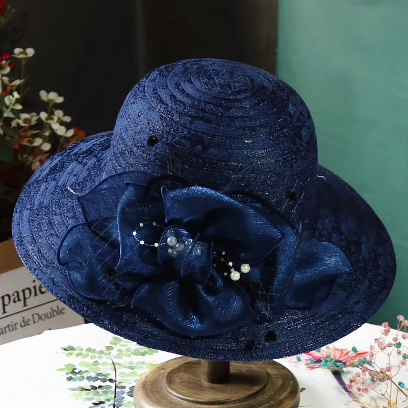 Sun hat for women in spring and summer, elegant mesh pearl flower sun hat, foldable outdoor large edge lace breathable beach hat