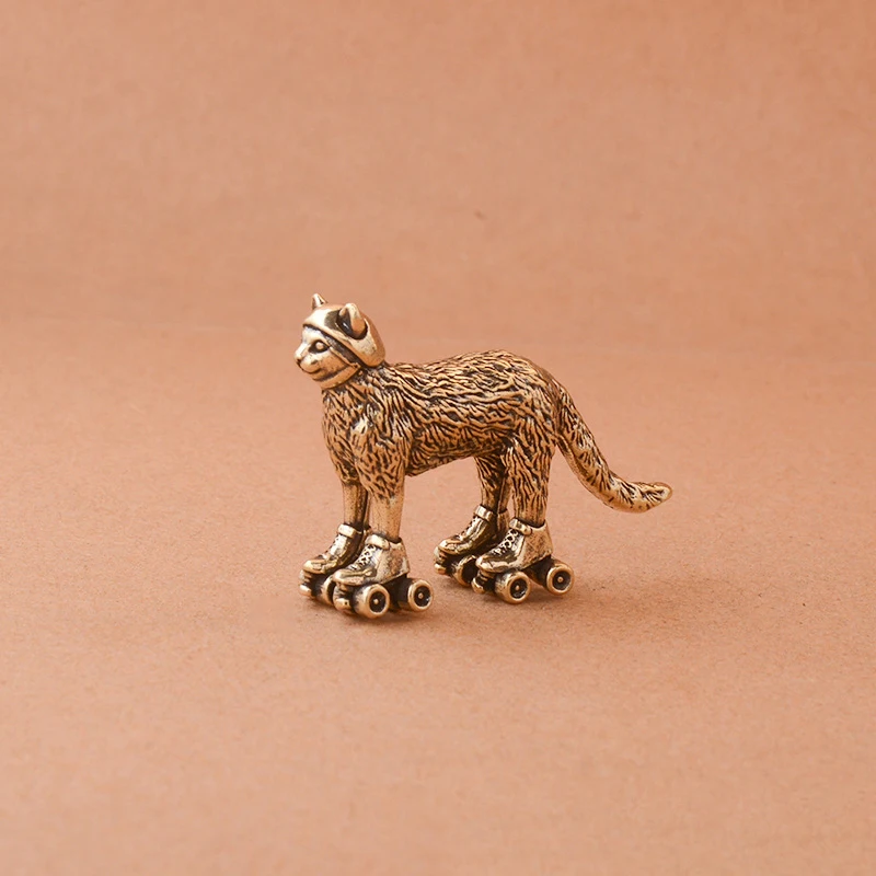 Figurine de chat de Ski en laiton vieilli, thé Miniature, artisanat pour animaux de compagnie, petit ornement de bureau, accessoires de décoration pour la maison, cadeau pour enfants