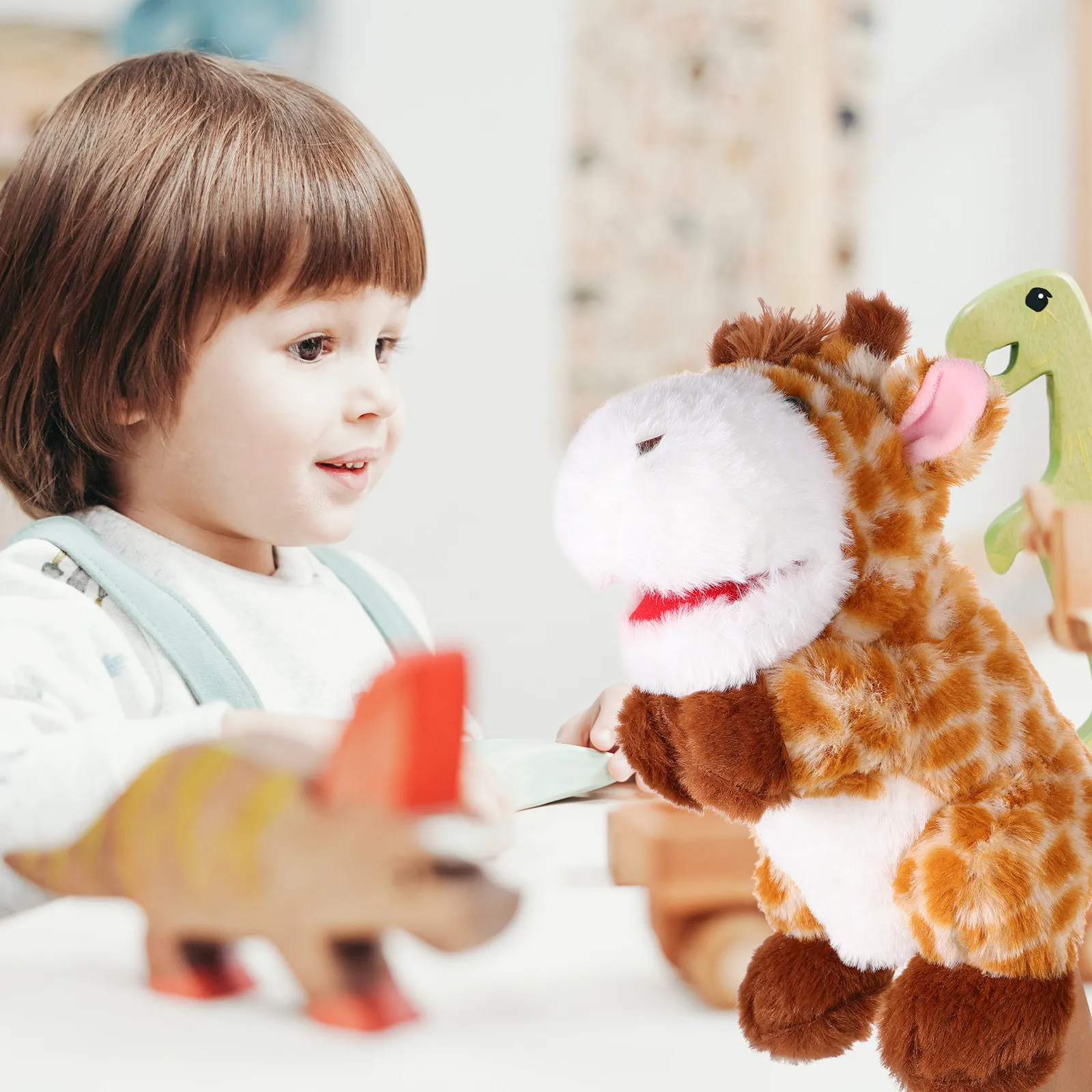 

Giraffe Hand Puppet Soft Smooth Stuffed Animal Cartoon Interactive Mouth Movement Hand Puppet for Storytelling Imaginative Role