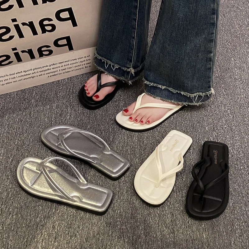 

Fanceey Summer Clogs Shoes Versatile Beach Women's Sandals Low Platform Luxury Woman Sandals Outdoor Garden Soft Flip Flops