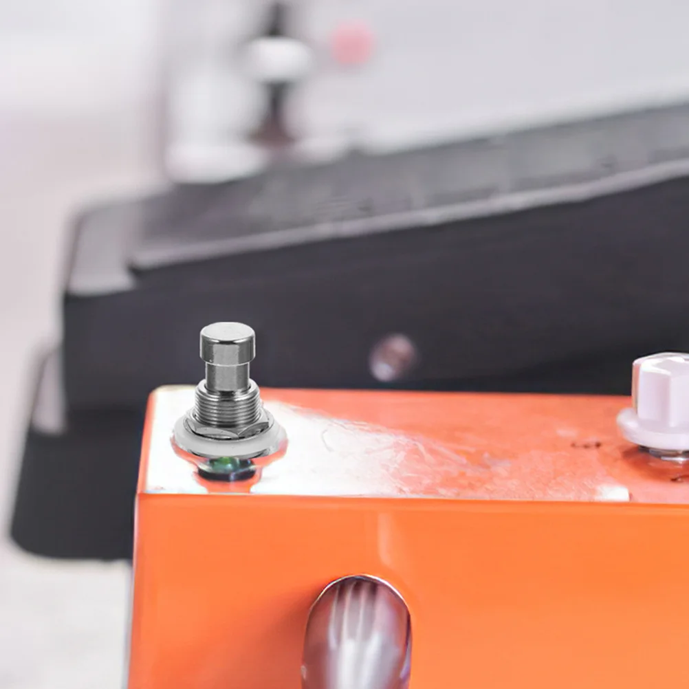 

2Pcs Guitar Pedal Footswitch Durable Stable Easy Operation for All Guitarists Live Performance Electric Guitar Effect Pedal