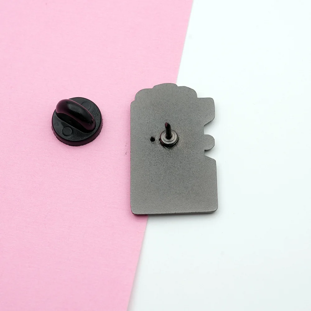 Cartoon Creative Digital Game Console Pin Retro Arcade Game Logo Brooch Metal Badge Student School Bag Pin Accessory