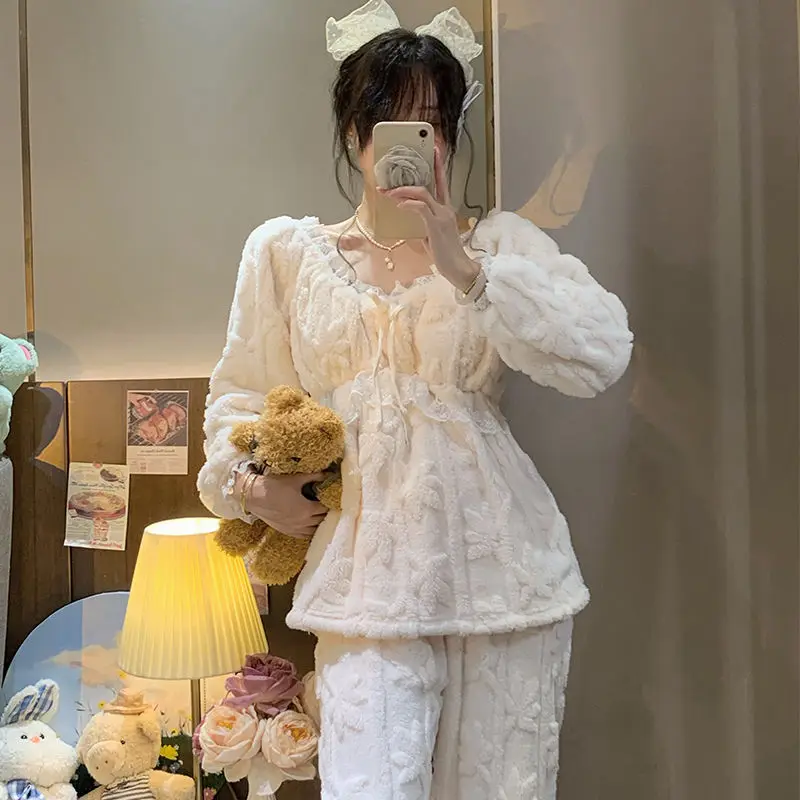 Pajama Female Internet Celebrity Same Style Lace Lace Sweet and Cute Plush Home Suit Set