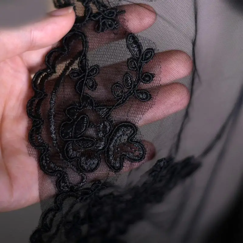 39BD Hochzeit Schleier Kopftuch Spitze Schwarz Schleier Braut Haar Zubehör Schwarz Mantilla – Detail 7