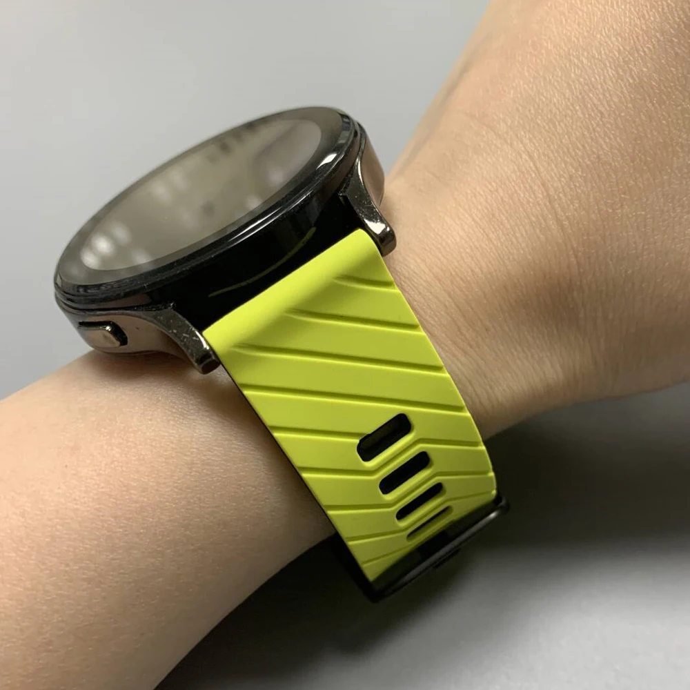 22mm通気性のある腕時計バンド Garmin Venu 4 45mm 3 2用 ブレスレット Garmin Vivoactive 4 Forerunner 570 47mm 265 255用 シリコンストラップ