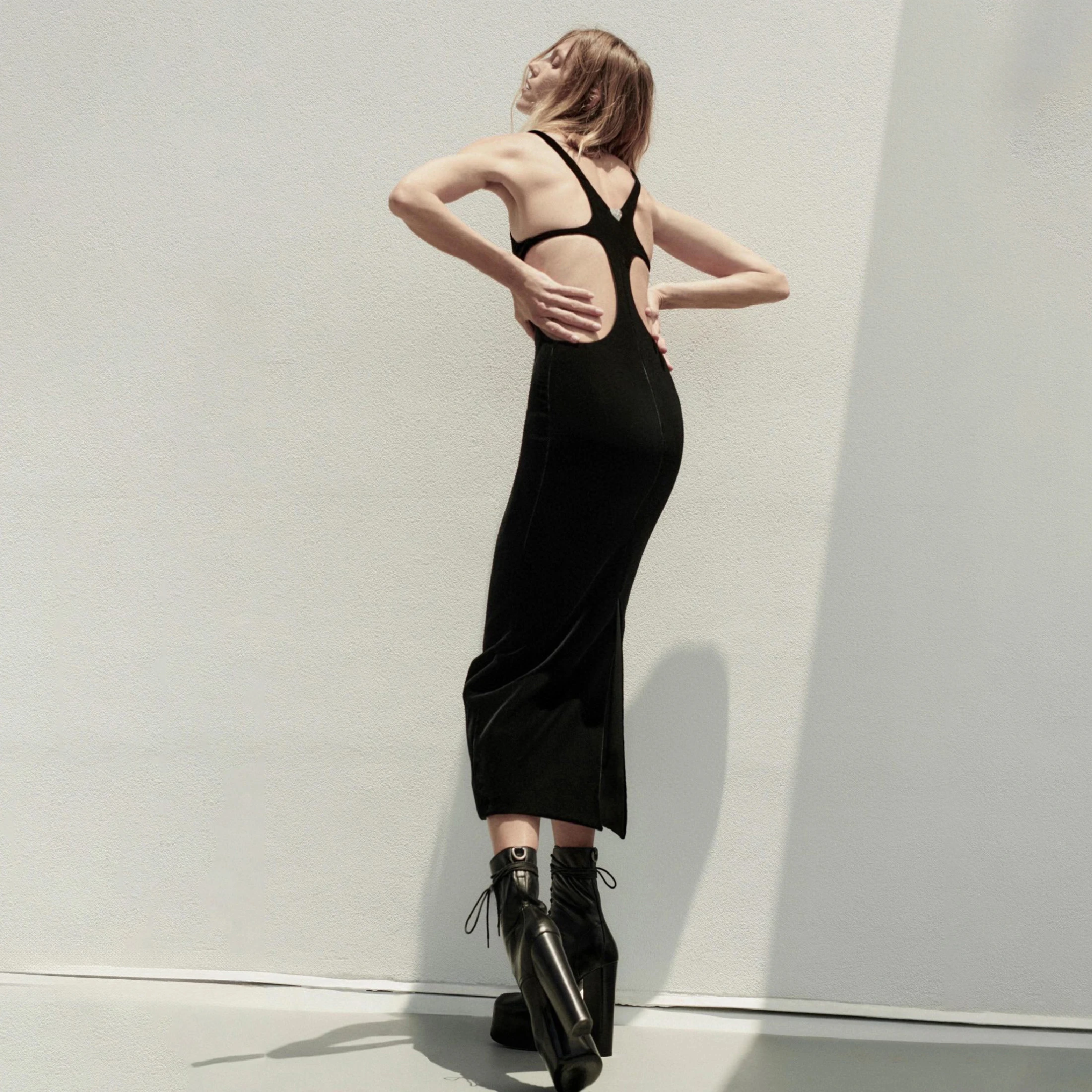 

NIGO Women's Spring Summer Silk Velvet Black Long Temperament Luxury sexy Backless Crossover Dresses Ngvp #nigo7872