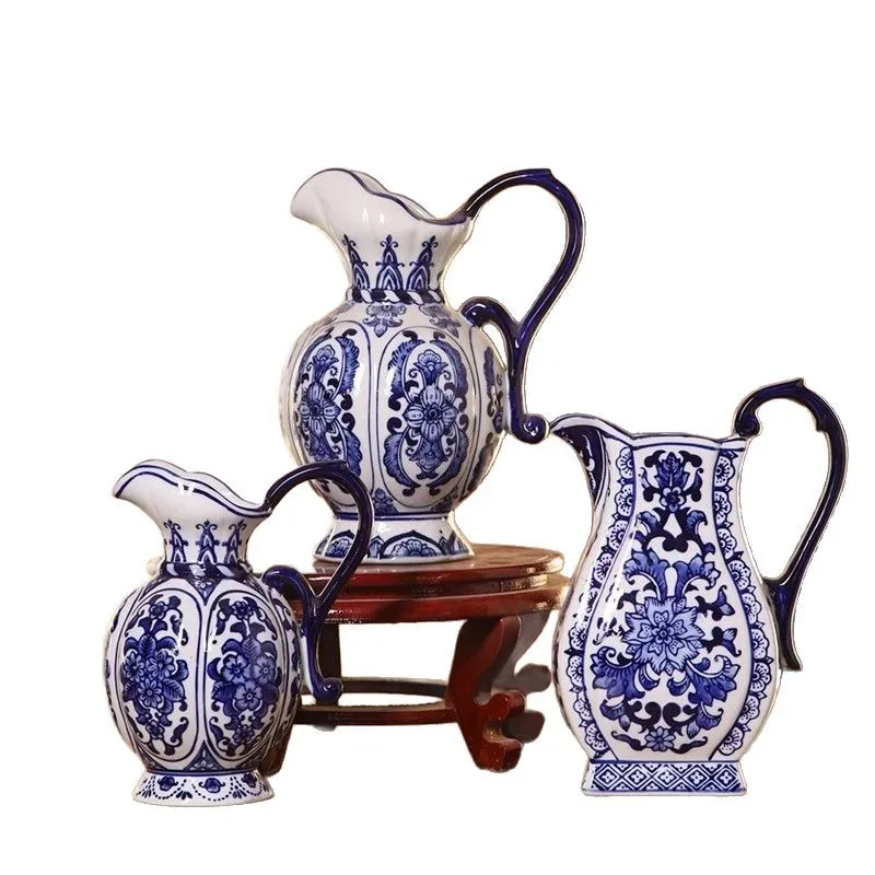 

Blue and white ceramics Blue and white porcelain homestay home flower arrangement