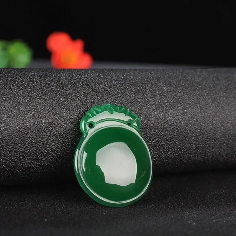 

China Natural Green Agate Hand-carved Heart Goggles Jade Pendant Fashion Boutique Jewelry Green Men and Women Jade Necklace