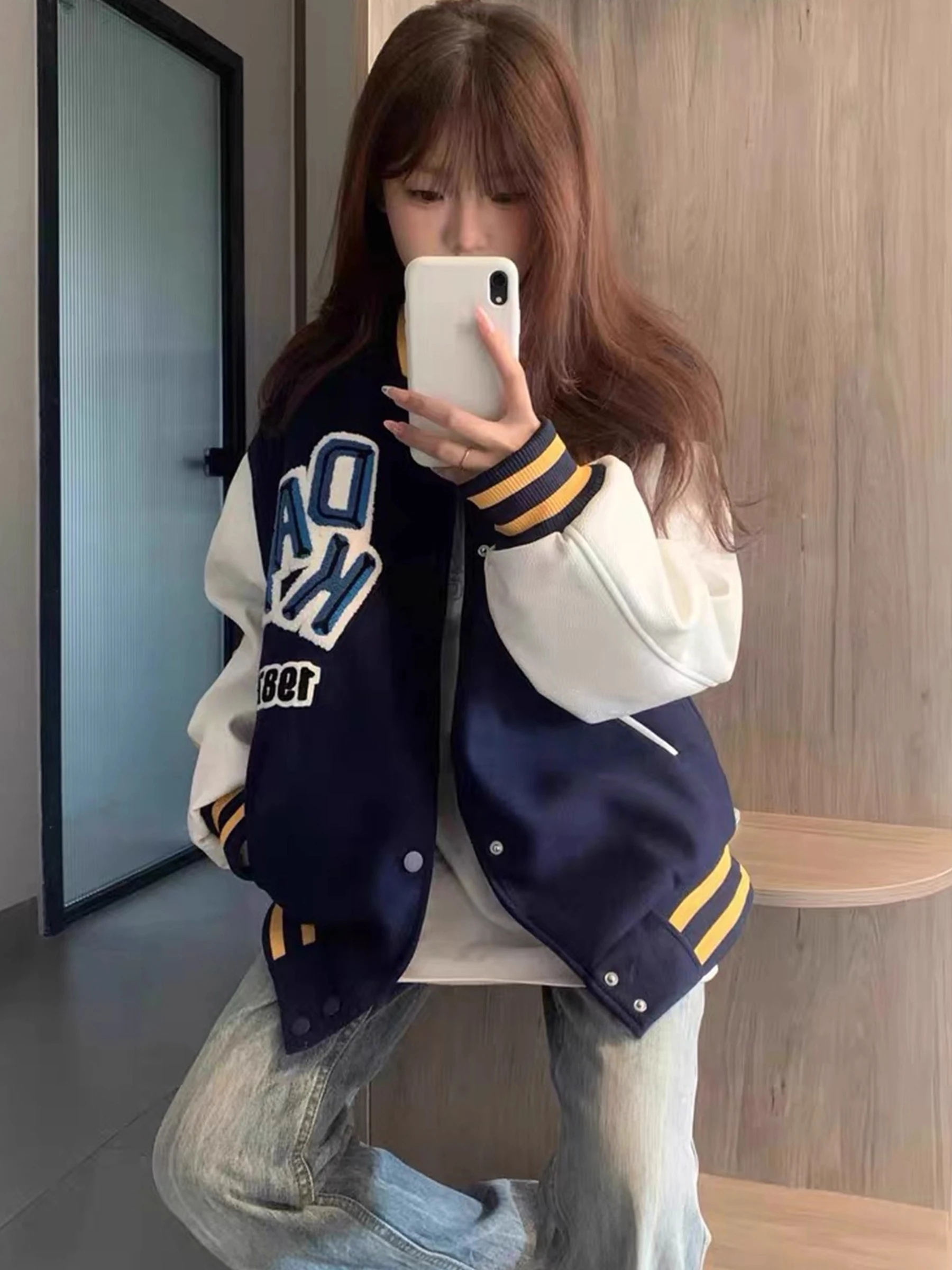 

Новая мужская утепленная куртка 2025 года с вышивкой букв и вставками из махровой ткани на плечах, свободного кроя, осенне-зимняя, в бейсбольном стиле, парный комплект