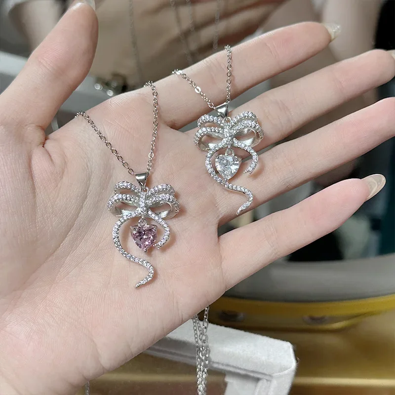 

MDL Муассанит Стиль Мода Новый Подвеска в форме Сердца с Луком 18-каратного Покрытия Нишевый Дизайн Бьющее Сердце Мигающий Подвеска