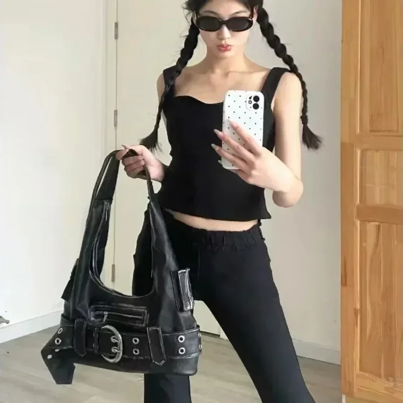 

Пряжка на ремне, женские роскошные дизайнерские сумки и кошельки из искусственной кожи с заклепками и несколькими карманами Y2K, большие вместительные сумки на плечо, большие сумки