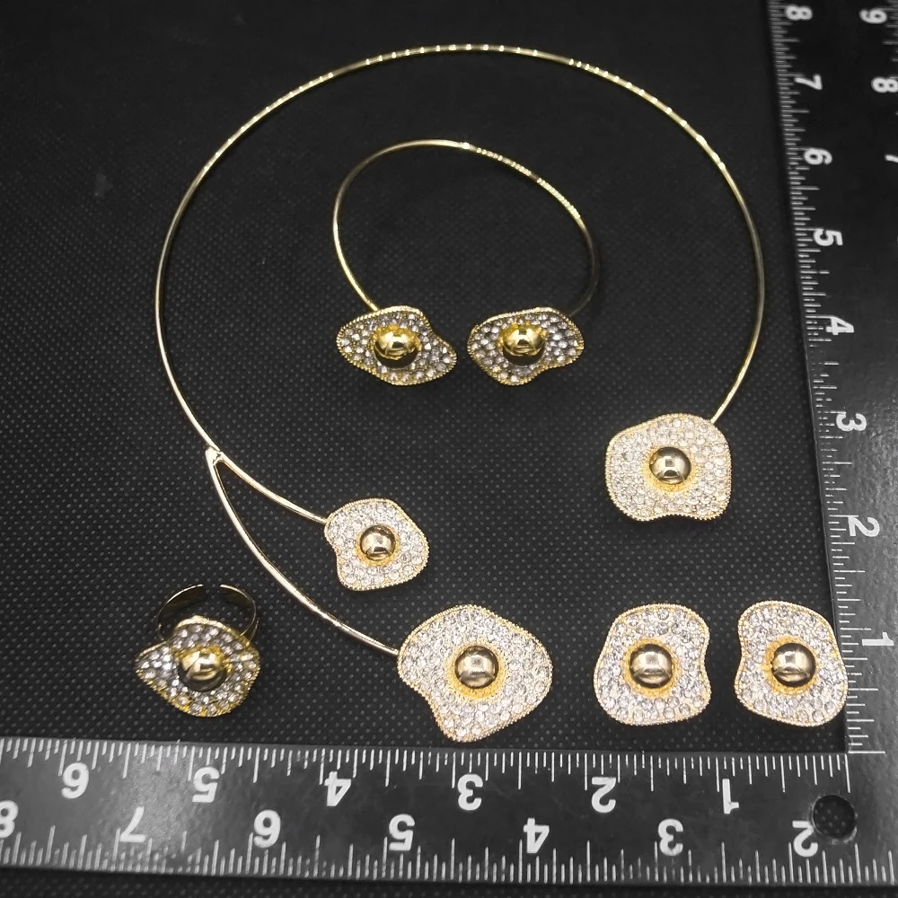 2025 New In African Jewelry Set for Women Dubai Weddings Design Earrings Pendant Necklace Bridal Bracelet Ring Jewellery Gifts