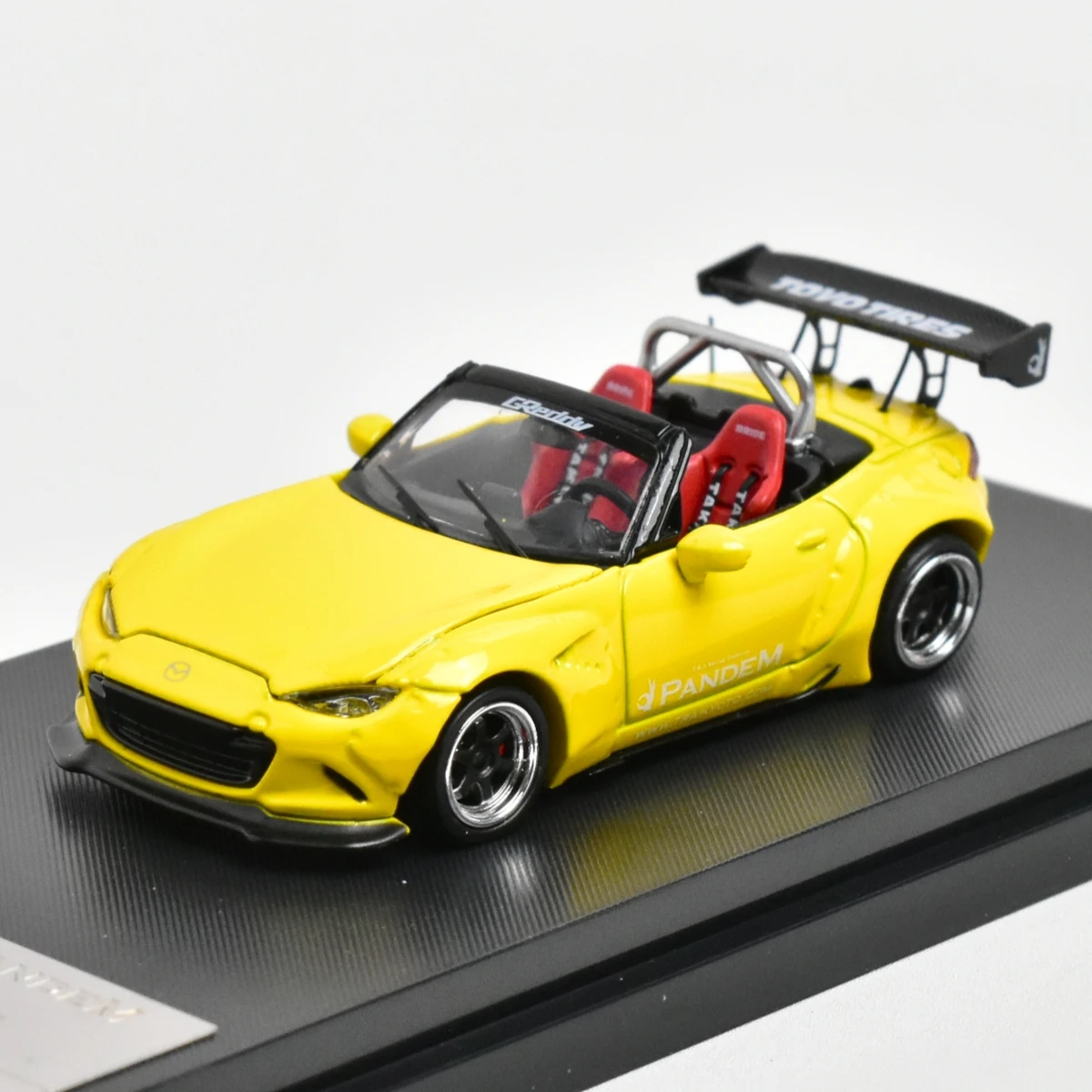 1:64 Mazda MX5 Street Weapon Rocket Bunny Model Car