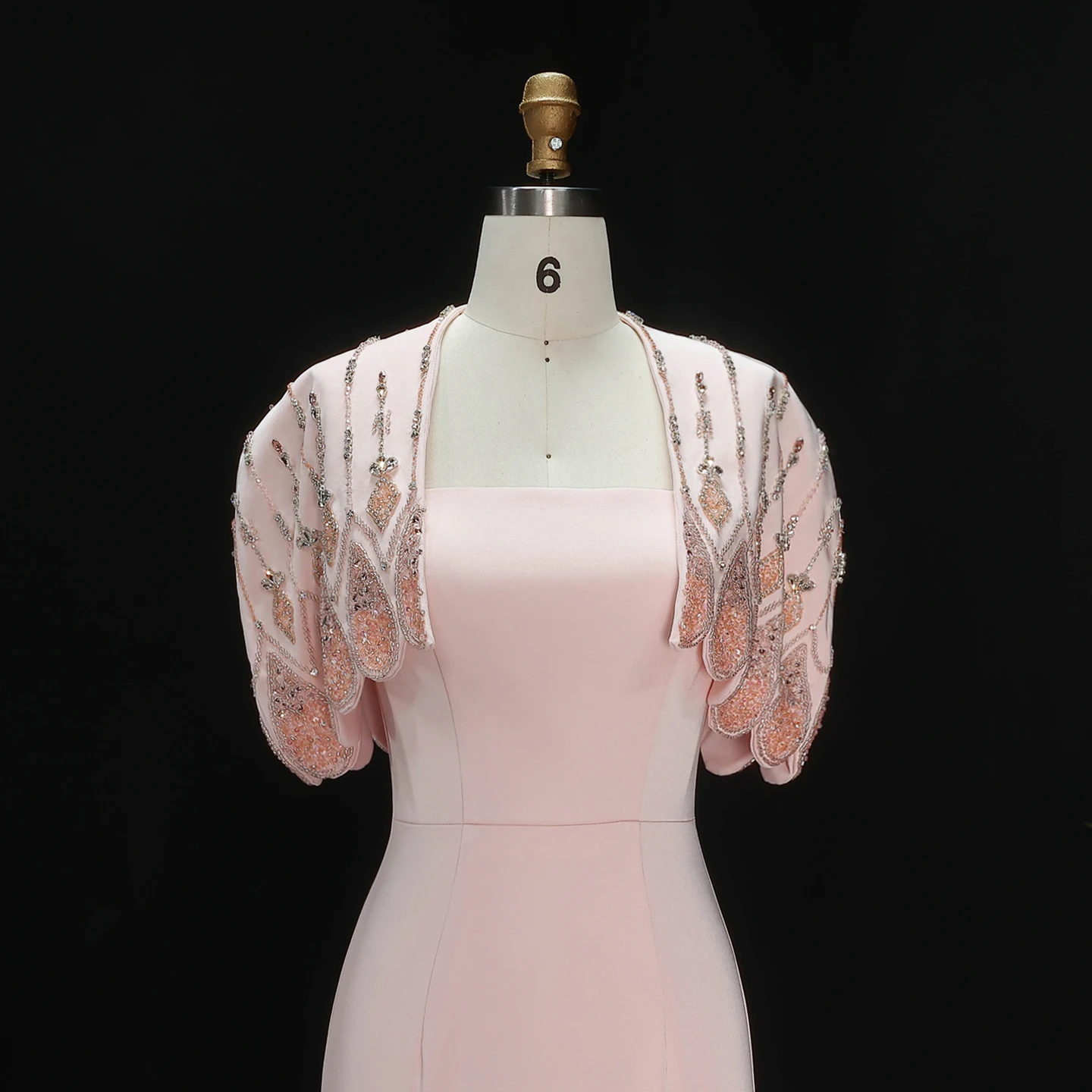 Sharon Said Rosa Langes Formelles Abendkleid mit Cape Luxuriös Perlenverziertes Elegantes Hochzeitsgast-Partykleid für Damen SS302 Maßanfertigung – Detail 9