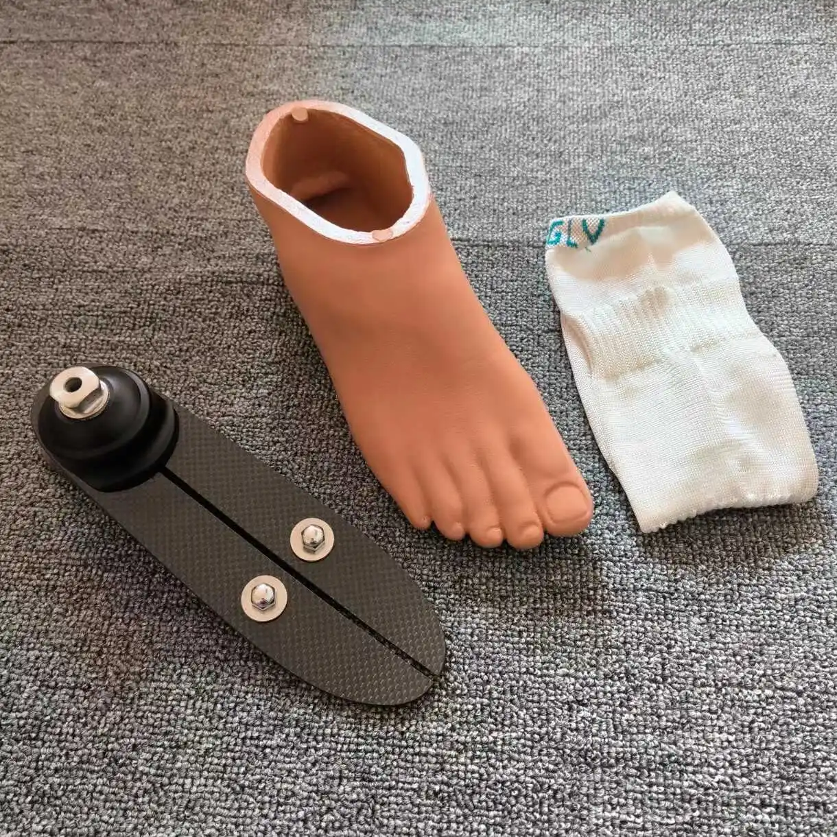 Carbon Fiber Energy Storage Prosthetic Foot – Dynamic Foot Blade with Cosmesis Cover & Accessories Kit for Lower Limb Amputees