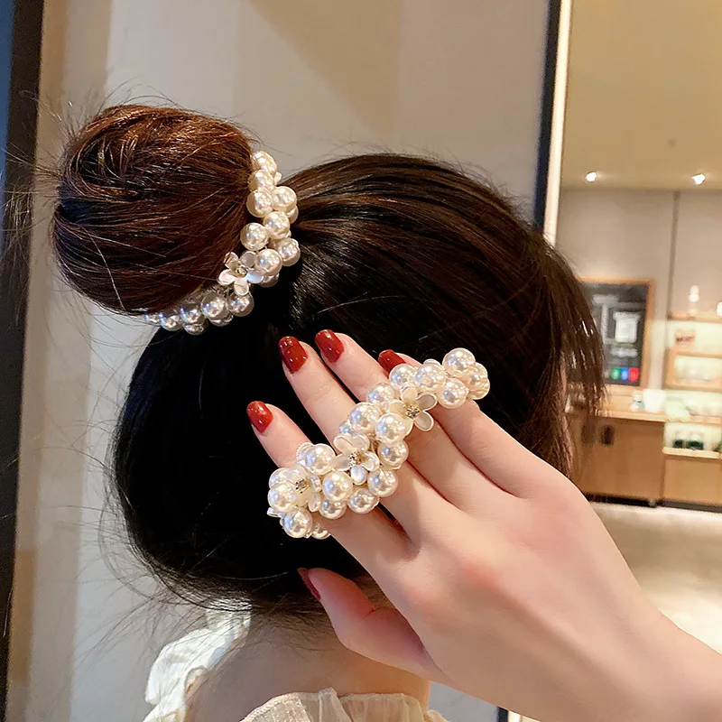 

Ponytail Holder Baroque Pearl Flower Beaded Sweet for Bun Daily Elegant Durable Non Slip Soft Elastic Lightweight Cream